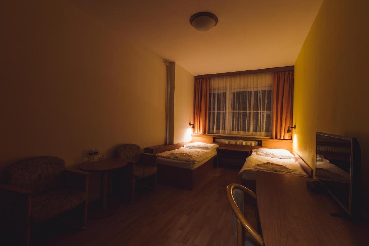 Hotel Annahof Domasov Luaran gambar