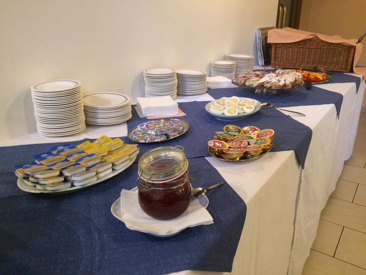 Hotel Annahof Domasov Luaran gambar